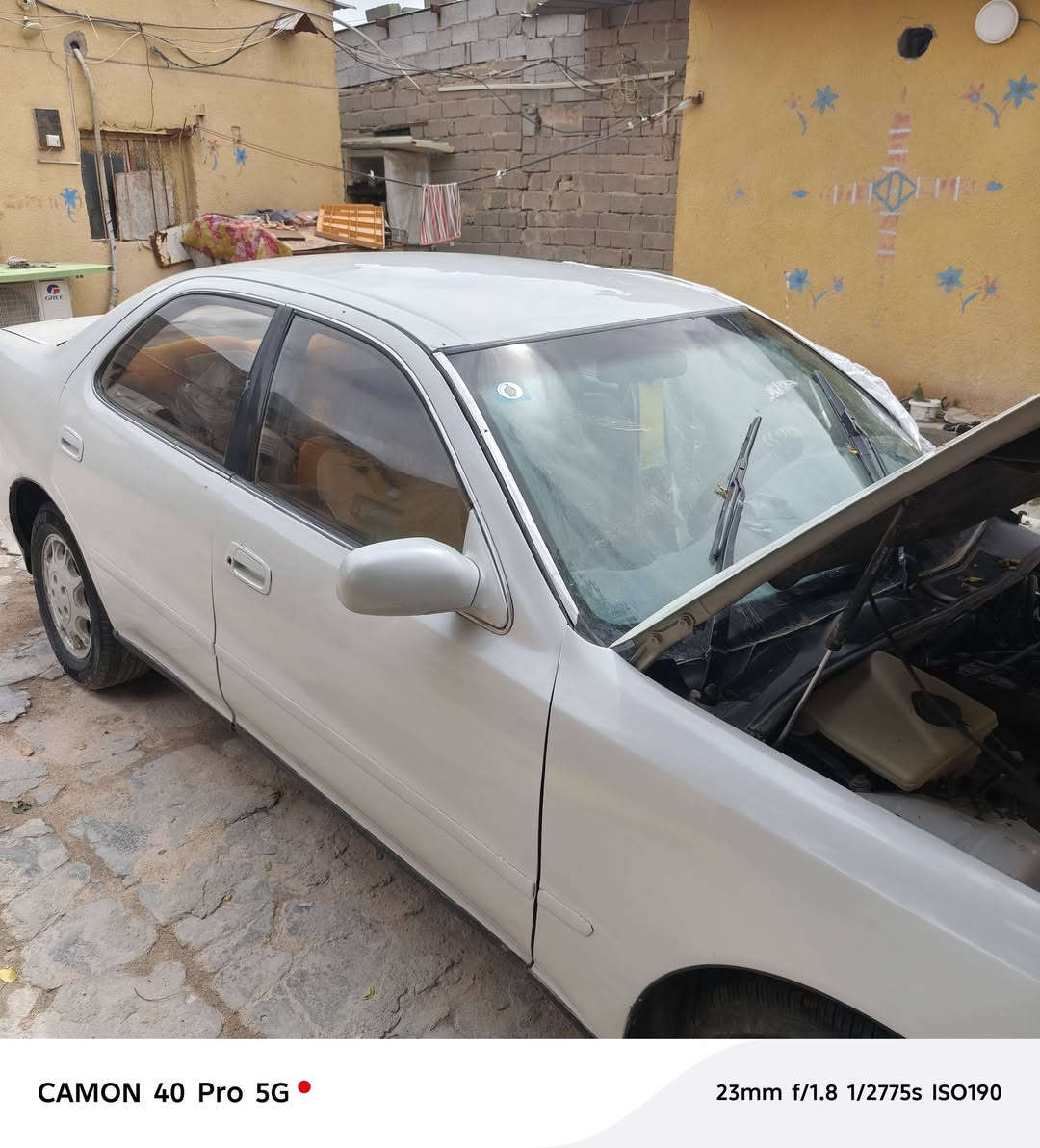 سلام عليكم كرسته موديل ٩٣ لولوي حادثها مثل ما موضح بالصورة محرك ونجي رقم بصره إنكليزي باسمي دواخل جديدة مكفولة من الكص والنقل سعر ٣٥  محرك وكير انضاف ***********
