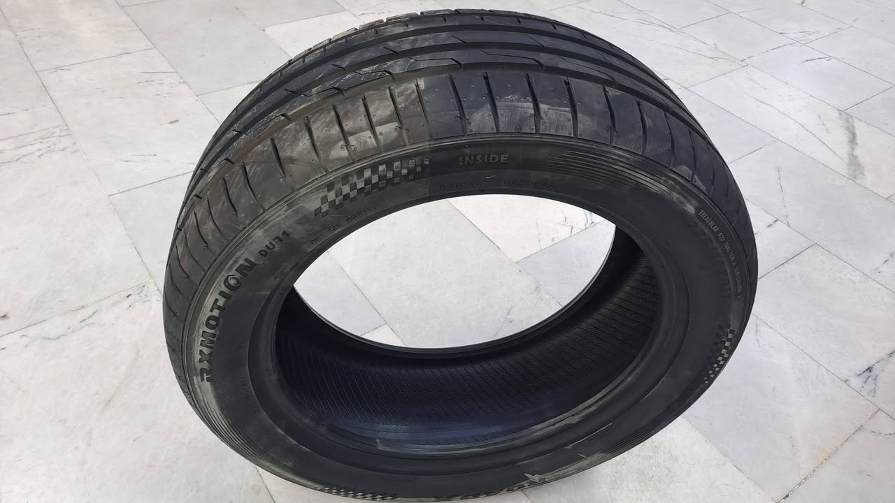 السلام عليكم ويل كب 17 وكاله الامارات اشتريته قبل شهرين وياهم تخم تاير جديد صيني نوعيه ممتازه الويل كب مكفول من تصليح والعواج والشخوط والتاير جديد بعده نقشته عاليه ومابي اي بنجر طسته كلش حلوه للبيع كامل او بس وبل كب عادي او مراوس مع ويل كب 17 رياضي.... 
سعرة كامل مع التاير 450 دولار وبيه مجال
سعرة بس الويل كب بدون تاير 300 دولار وبيه مجال
رقمي ***********
مكانه شارع فلسطين
