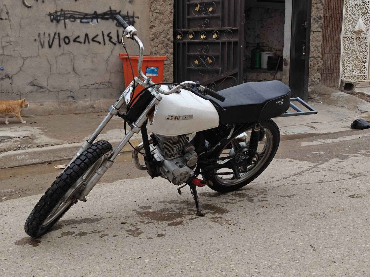 سيفان 5 كير مكينه مجفته جديد لا نضوح ولا نتقيص ولا تبخير  وبدلتلها (بوشه وبستم)(كور)(ملف)(كابريتر)(بلك)(عقل)(كتف نايره)(ربلات ودشلي مال تاير لخلفي) للامانه اني هاملهاا مسويلها سيبايه عمل تشغلهاا نص هندر رايدهاا ب (225) وبيهاا مجال بكاني بغداد لحسينيه...***********
