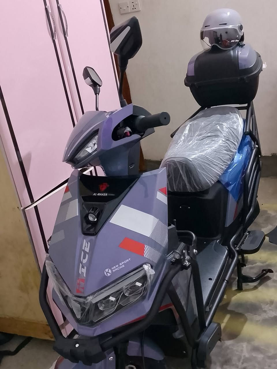 سلام عليكم ماطور سكنس موديل 2026 بعده جديد طك كارتون ماصارلي يومين من أخذته والوصل موجود بطاريات عل فحص سعره بل خاص مو شراي اعبر المنشور اتصل ***********
