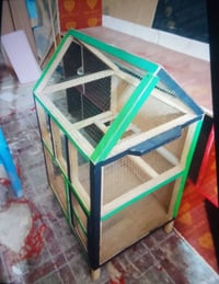 قفص • للبيع