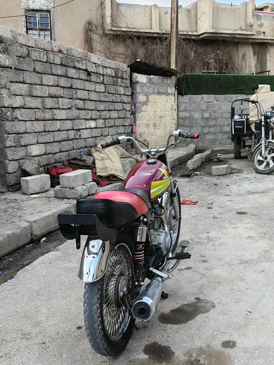 العنوان موصل جانب الايمن منطقه وادي حجر السعر 280 رقم بي واتساب للاتصال وبي مجال***********
