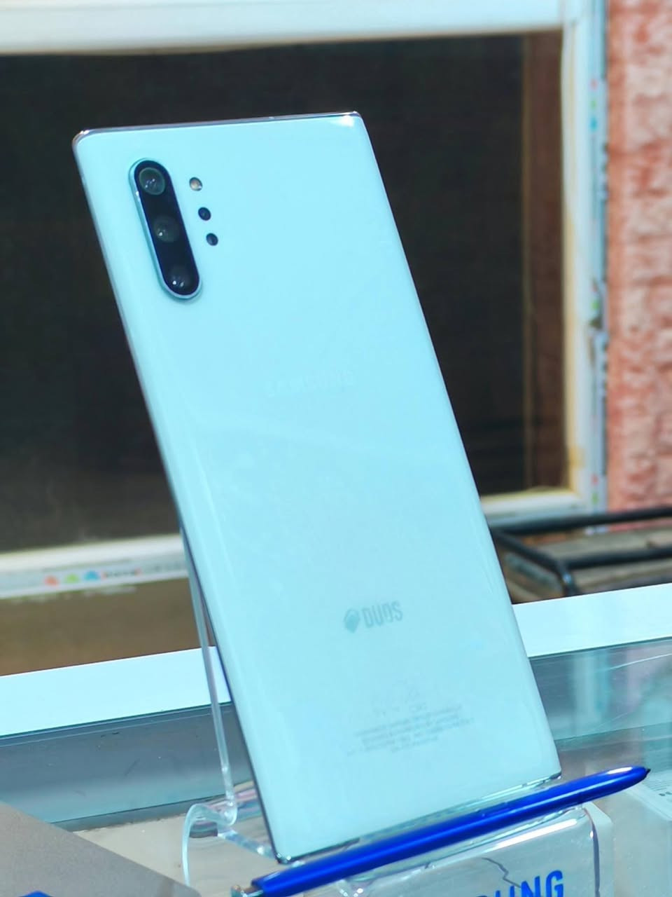 📱 Samsung Galaxy Note 10 Plus 5G
💾 ذاكرة داخلية: 256GB
⚡ RAM: 12GB
📶 يدعم 5G
📱 شاشة 6.8 بوصة Dynamic AMOLED
🔋 بطارية 4300mAh – شحن سريع ولاسلكي
📸 كاميرا رباعية احترافية
✍️ يدعم قلم S Pen
✨ الحالة: نضيف جداً كما موضح بالصور
📍 العنوان: حديثة بروانه – شارع الصناعي – مجاور مطعم أصل الكرم
📲 للتواصل واتساب فقط: ***********
💰 السعر مناسب
