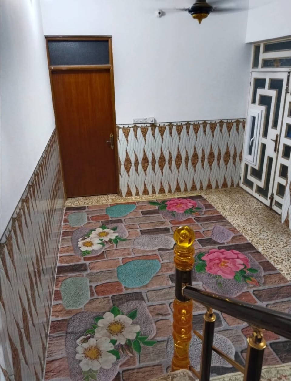 بيت للبيع في حي الوفاء منطقة القوس ١٠٠متر طابق ونص كونكريت مسلح يحتوي على غرفة نوم واستقبال وصاله ومطبخ وحمام داخلي وخارجي السعر ١٤٠مليون مع المجال للإستفسار والتوضيح الإتصال على الأرقام التاليه ***********
***********
***********
أو مراجعة مكتب ابو علي التميمي للعقار في حي الوفاء بداية شارع المركز القديم على جهة دور الهنديه
