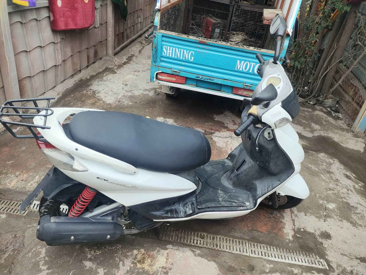 سلام عليكم ورحمه الله وبركاته دراجه سكنس نثيه 110ياباني اخت الرمبه سعر 600بيه مجال بغداد مدينة الصدر قطاع 38 رقم ***********
