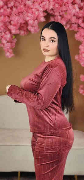 للاستفسار عبر الواتس 
***********
التلي @https://t.me/useydhk
انستجرام @vionka_storee
