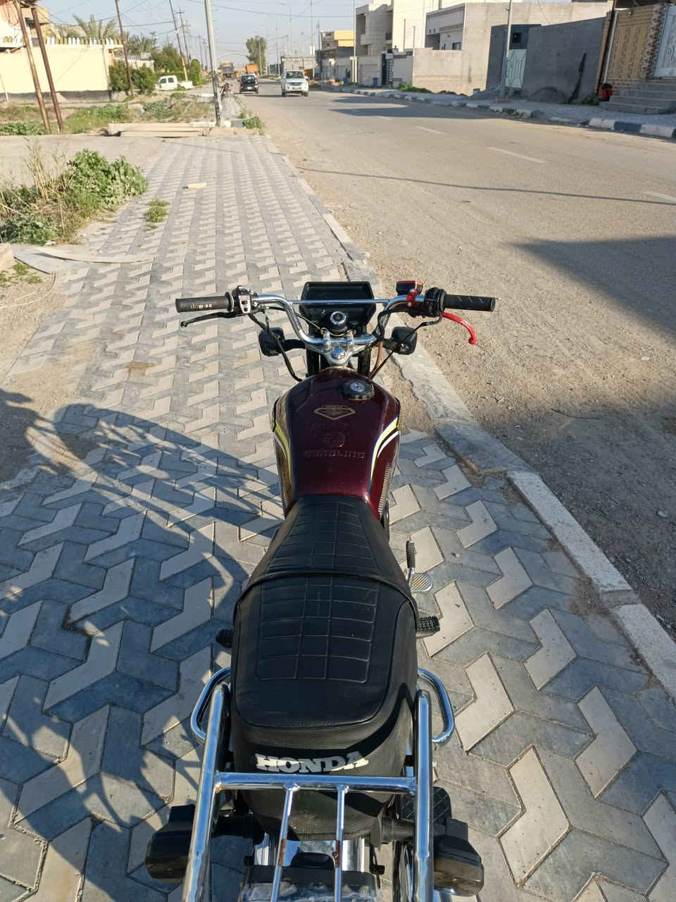 يالله دراجه سيفان موديل 24 مابيه أي شي محرك مامفتوح دراجه نضيفه فول  السعر 725 أبيه مجال لطيبين هاذه رقمي *********** للعنوان ديالى قرب صيطره الغالبيه وإني خادم
