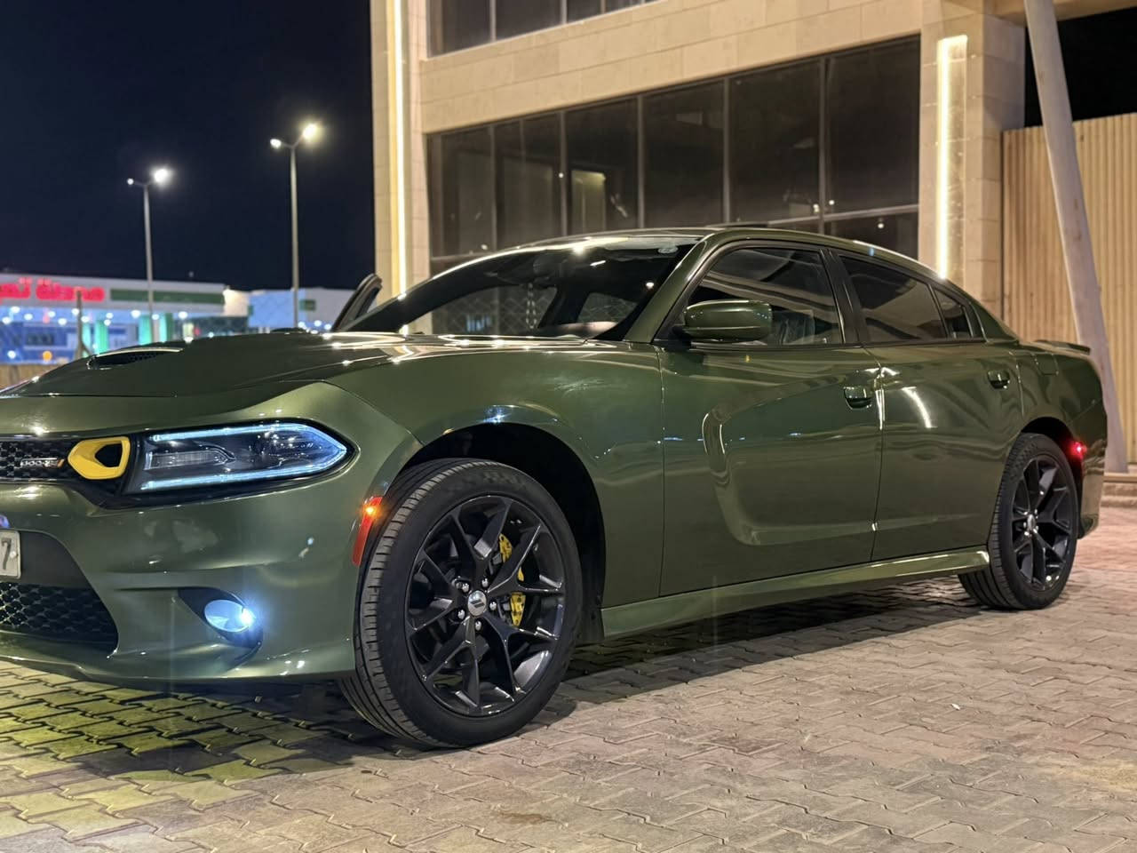 السلام عليكم دوج جارجر جيتي بلاص يعني فول موصفات موديل 19. مكينه 3600 سياره كنديه مكفوله كفاله عامه عداد260 سياره ماشيه 100 كشنات حضن كنتاره حار بارد  خزن ميموري مري قلاب رادار جانبي السعر $275 رقم الهاتف *********** مامتواجد ع فيس
