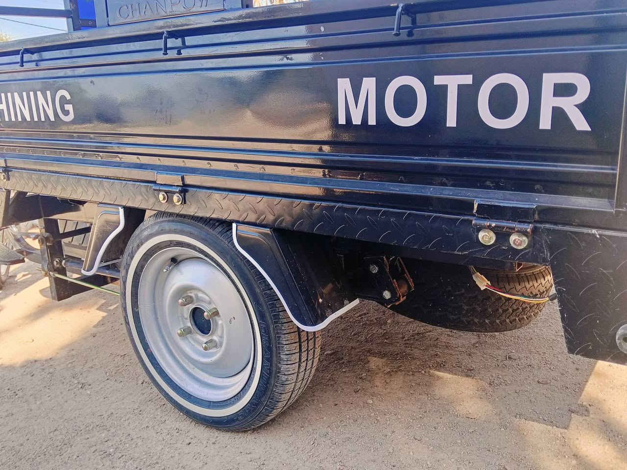 سلام عليكم ستوته مديل 23رقم وسنويه جاهزة من كل شي العنوان نجف ناحيه الحيدريه  ***********
