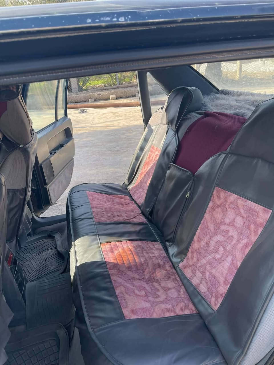 سلام عليكم سياره فالفو للبيع حلوه مكينه وكير جاهزات جدد مكاني سوق الشيوخ كرمه بني سعيد السعر 45 وبيه مجال تحويل ثاني يوم الاستفسار على الرقم
***********
