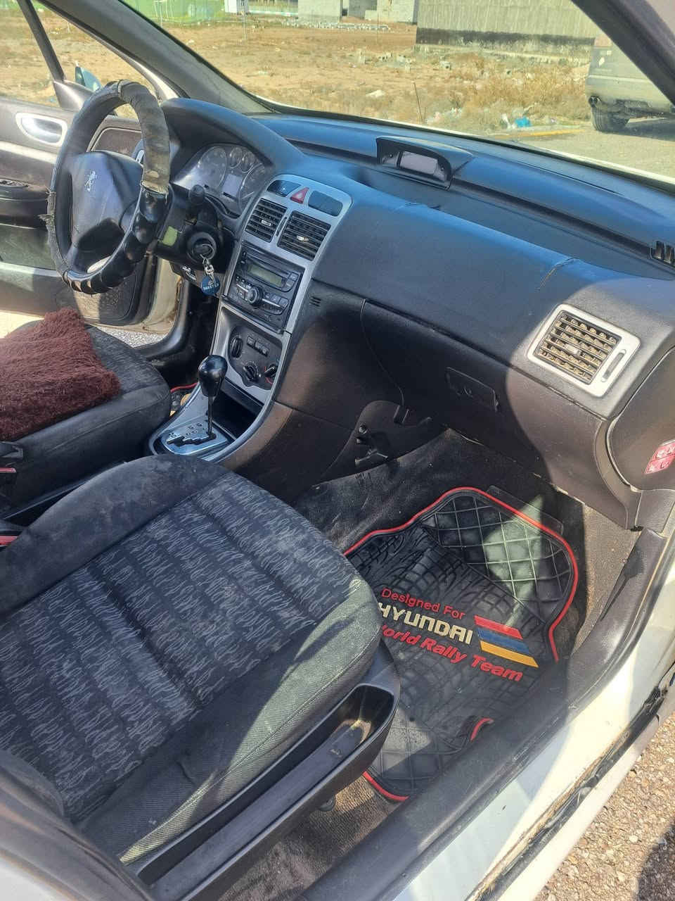 سلام عليكم بيجو 307 م 2005. رقم صلاح الدين مشروع وطني تحويل ثاني يوم سنوية ساقطة بل 25 تخم تاير السيارة جاهزة مكان السياره ديالى السعر 40 اوبيها مجال الإتصال ***********
