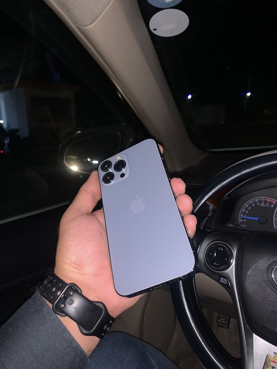 13 pro max
للبيع بلادي 

بطاريه 76 

شرق اوسط 

ذاكرة 256

دبل خط 

سعر 675 الف 

للاستفسار 

***********

واتساب ***********
