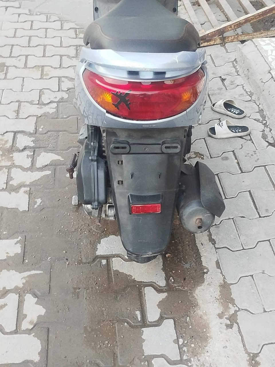 السلام عليكم
دراجه بريز للبيع دراجه ما مفتوحه نظيفه وحلوه جيب فيتر وتعال مكان الدراجه بغداد مدينه الصدر رقم *********** الدراجه عارضهه ب 850
