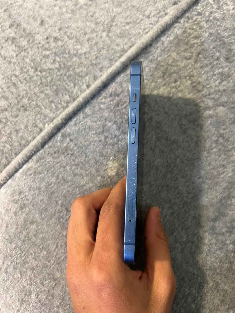 السلام عليكم ايفون 
جهاز 13 عادي 
شرق اوسط 
ذاكره 128
بطارية 79
ممفتوح الجهاز بلادي 
بدون ملحقات فقط كفرات عدد 4 
السعر 370 وبي مجال قليل 
او مراوس بماكس


**إذا كنت صاحب هذا الإعلان وتريد حذفه لأي سبب، رجاءا أرسل رسالة إلى الدعم الفني**