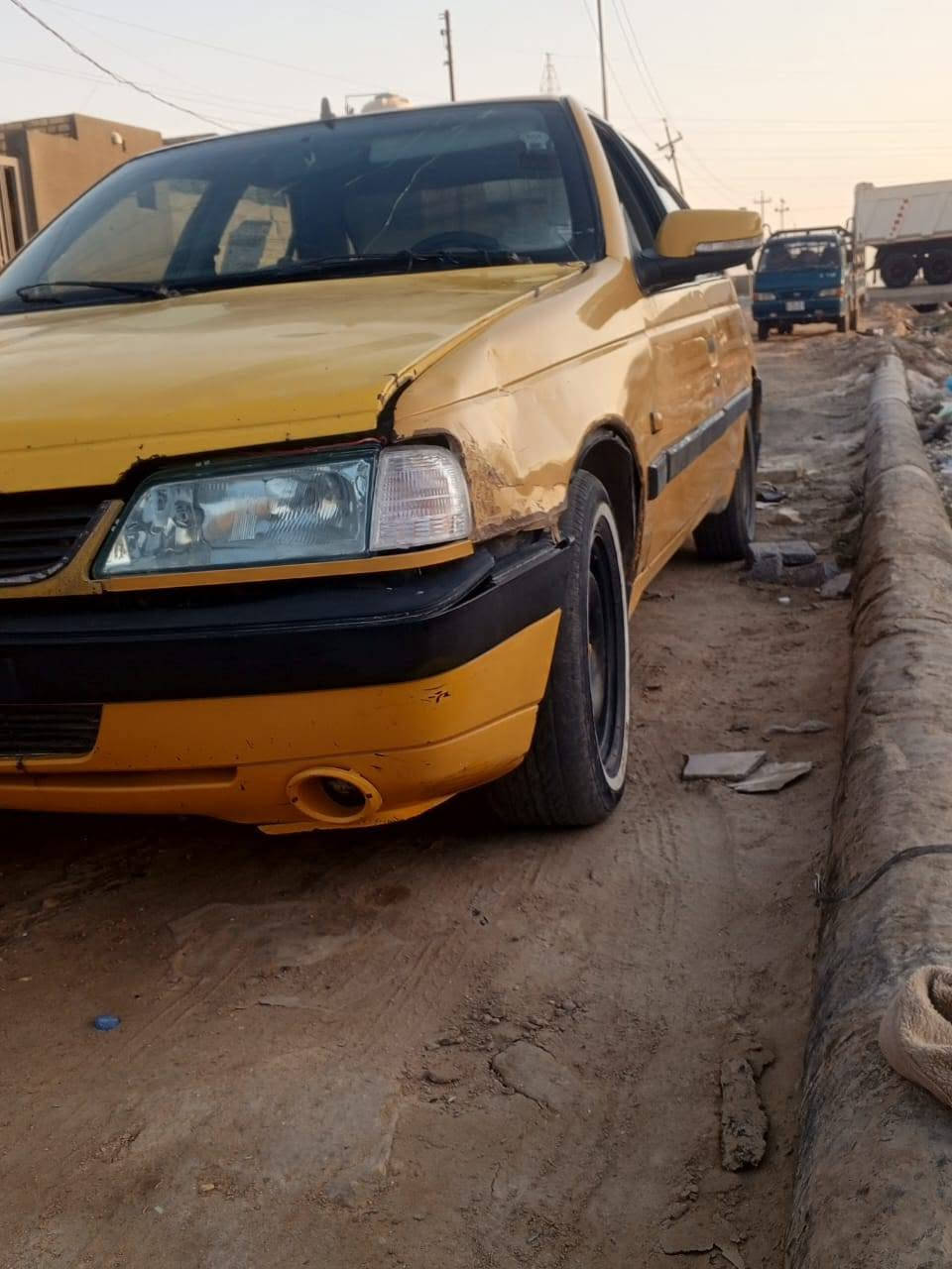 بيجو405 موديل12
سنويتها تنتهي2028 مكينة وكير مكفولات
سعرها 16 والهيئة على مشتري مداور ثاني يوم 
مكاني سماوة 
اي استفسار ***********
او ع الخاص
