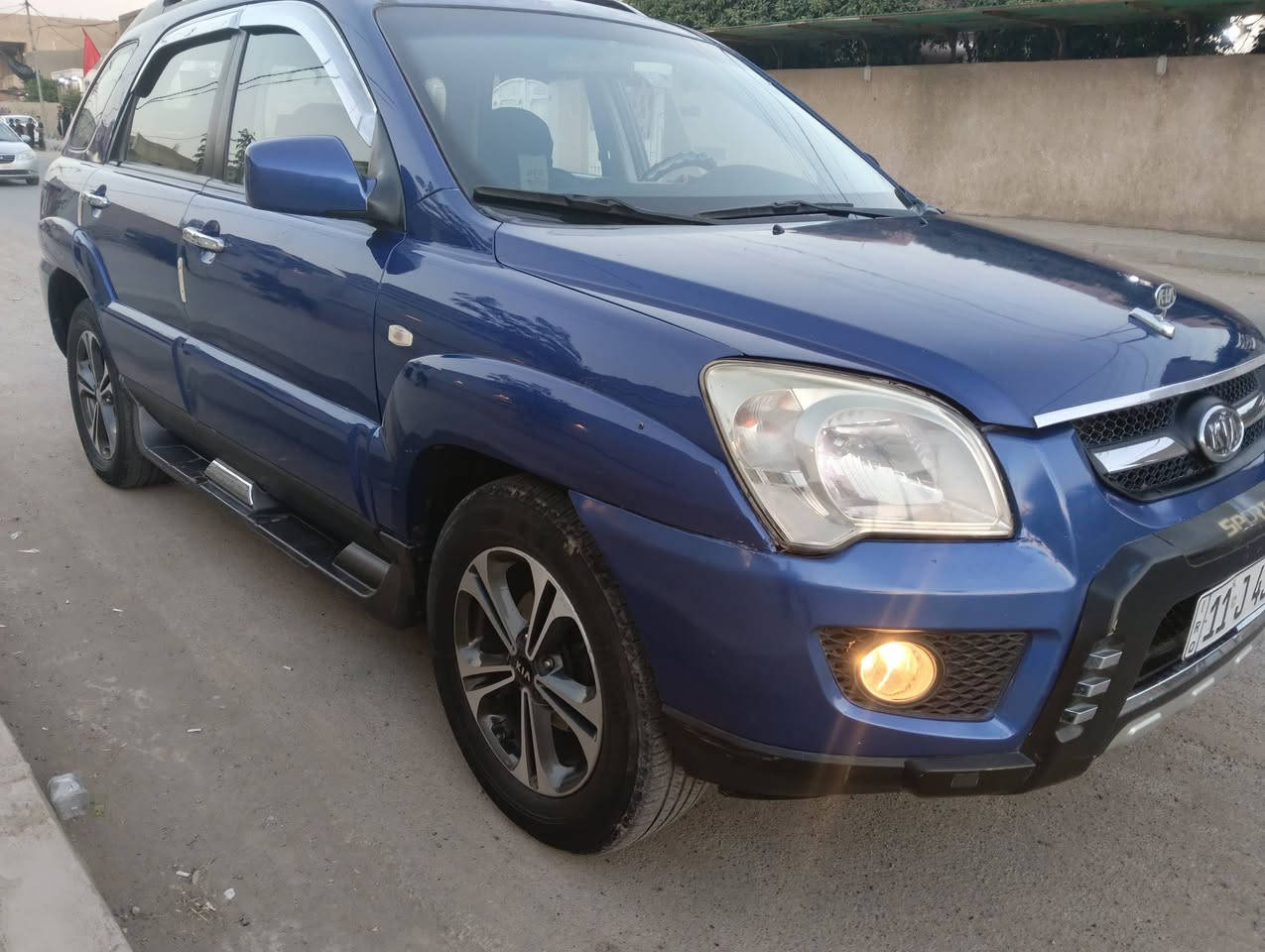 فول مواصفات رقم بغداد الجديد
2010مكفوله من الظربه والطخة والتبديل 
فقط البنيد مرشوش بس من فوك لان جارد 
محرك 2000 كير تبريد كله مكفول 
السعر 117 مجال قليل 
مكانهة اطراف بغداد جديدة الشط 
***********
