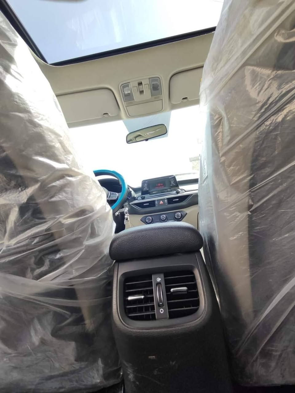 كيا سيراتو موديل 21 خليجي سعر 155 فول موصفات عدا البصمه 
 كفاله من الحادث والصبخ فقط حالوب وطخه. بسيطه حي الجهاد 
***********
