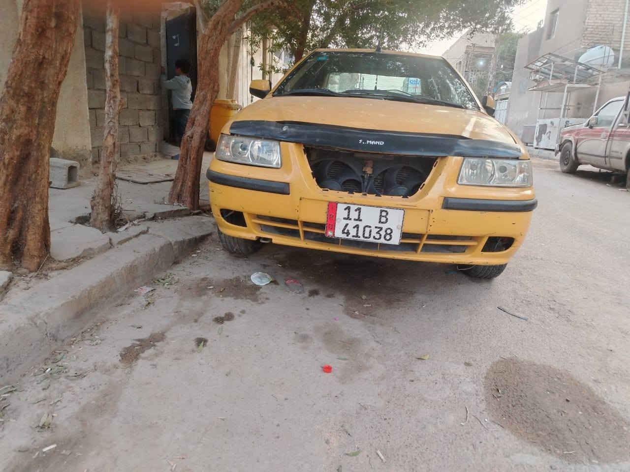 السلام عليكم سمند 2011 للبيع رقم بغداد انكليزي مكينه وتبريد خير من الله بس الكير بي صوت جرشه ابسمي سنويه أل 2030سعر 25 ورقه وبيه مجال تلفون ***********
