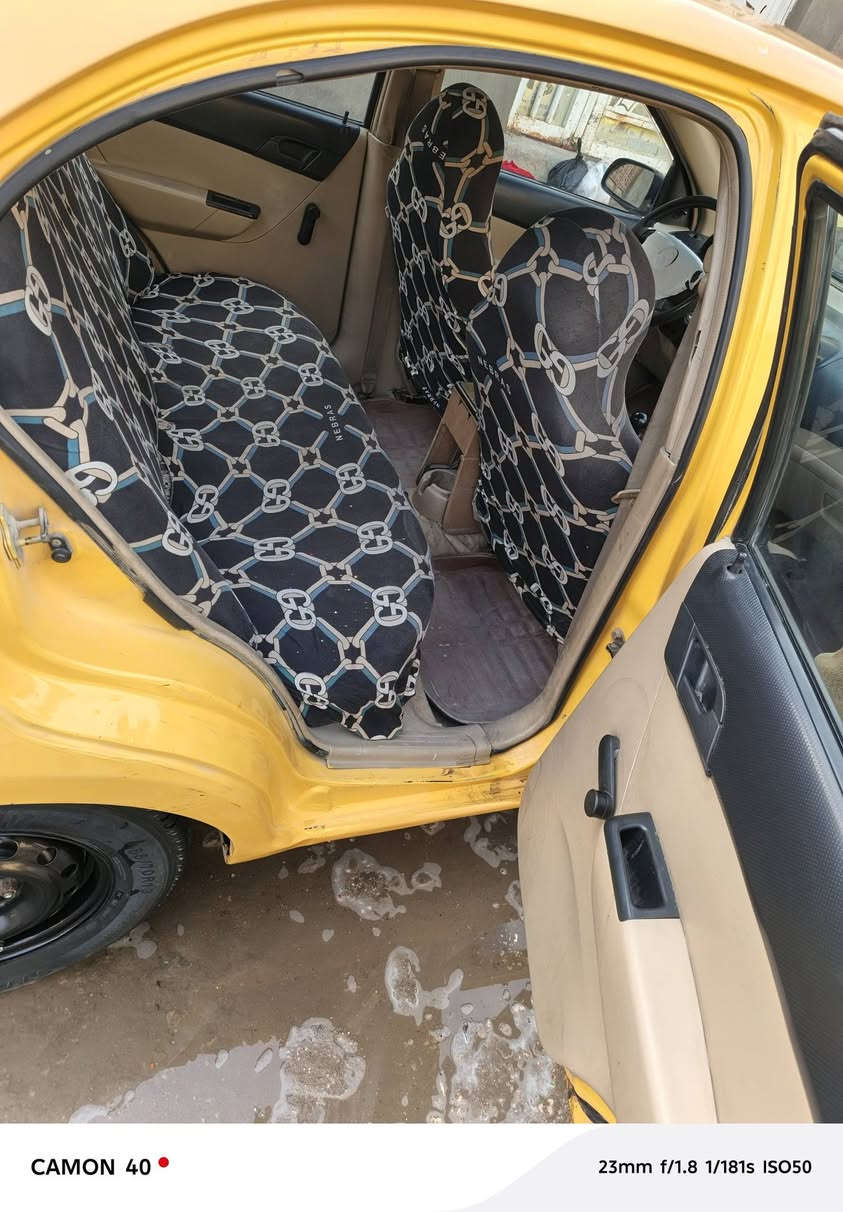 افيو ٢٠١١ خليجي مفتوح بسمي رقم جديد  سنويه ماساقطه كير محرك  عل شرط تخم تاير جديد مصفره هيئه وغرامات بيه جاملغ الخلفي والباب السعر ٥٣ وبيه مجال ***********
