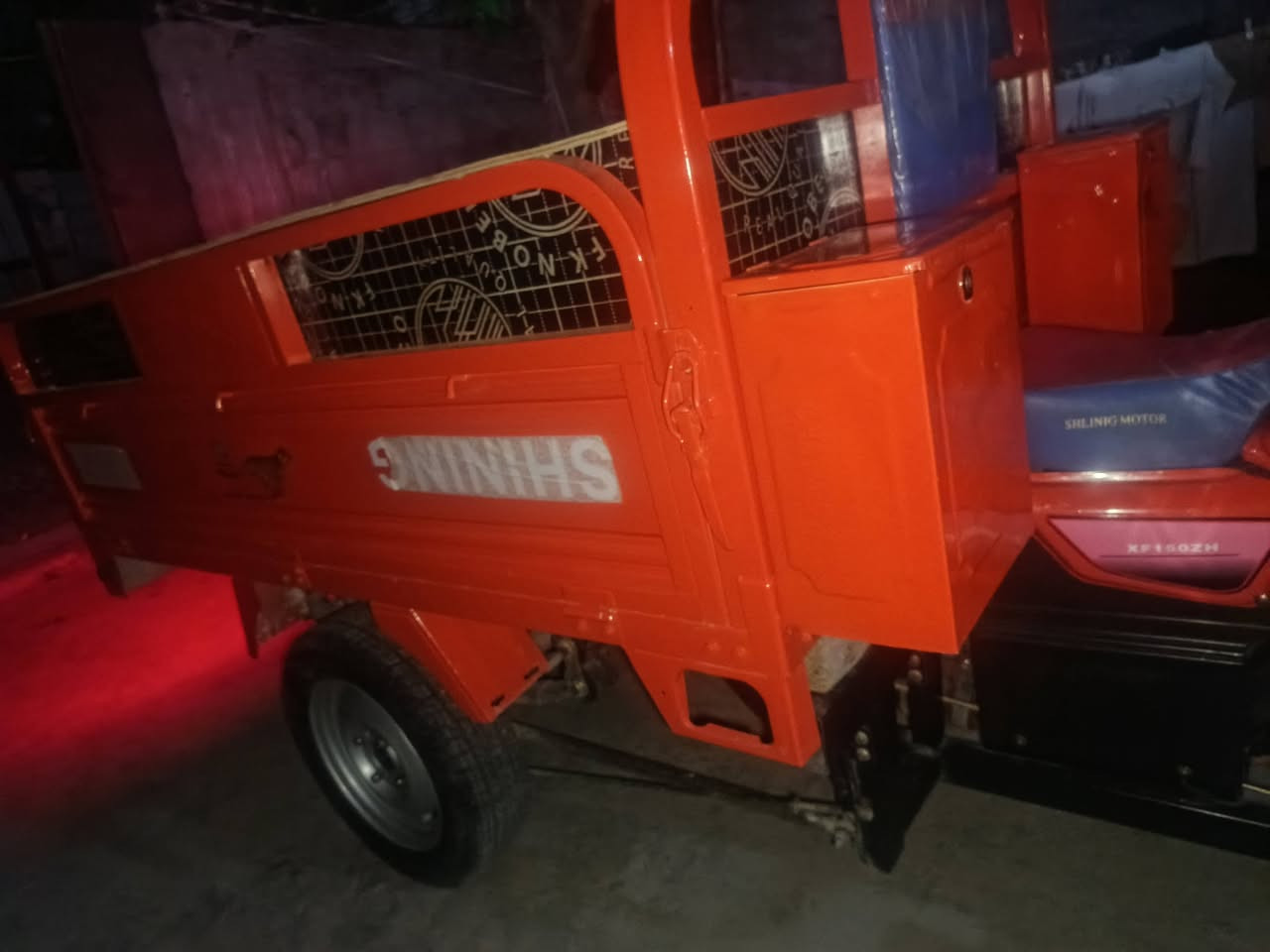 سلام عليكم ستوتة للبيع مديل 2025ستوتة مكفولة وجديدة
وبدي خشب مغلف وستوتة جاهزة من كلشي السعر 2300وبيهة مجال للطيبين العنوان بغداد حي النصر رقم الهاتف ***********
