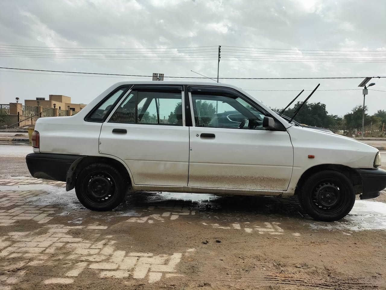 سايبا 12رقم نجف نكليزي مكينه بيها خيط بخار كير وحداديه نضاف بيها جاملغ خلف السايق بي ضربه بسيطه 33وبيها مجال بسيط خاص مفتوح للاتصال ***********
