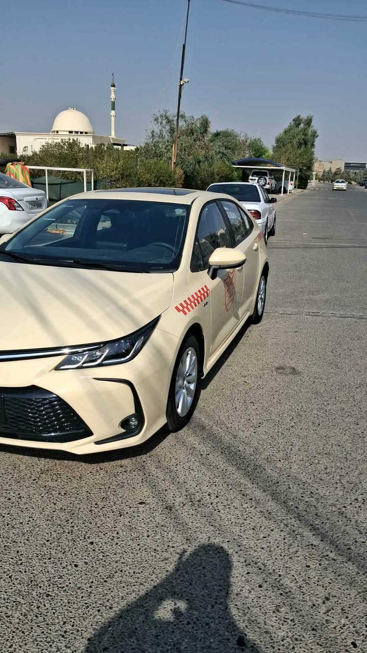 سلام و علیکم 
بە ناوی خوای گەورە میهرەبان 
کرۆلە هایبێرد ٢٠٢٥ بۆ فرۆشتن
سەیارەکە سفر سفر کیلۆمەترە
تازە تەواو کرایە نوکە دەرزی شوخت قەپ قۆپ. هەموو شتی بە شەرت 
نوقتەی هەبوو ١٠٠$ بشکێنە
گاعیەشی نەشکایە سەیارەکە
رەقەمە سەیارەکە 
سحری ٢٠٥$ مەجالەکی زۆر کەم
موشتەری تەلەفۆن بکە
***********
***********
هایبێردی فول سلاید أربيل, العراق
