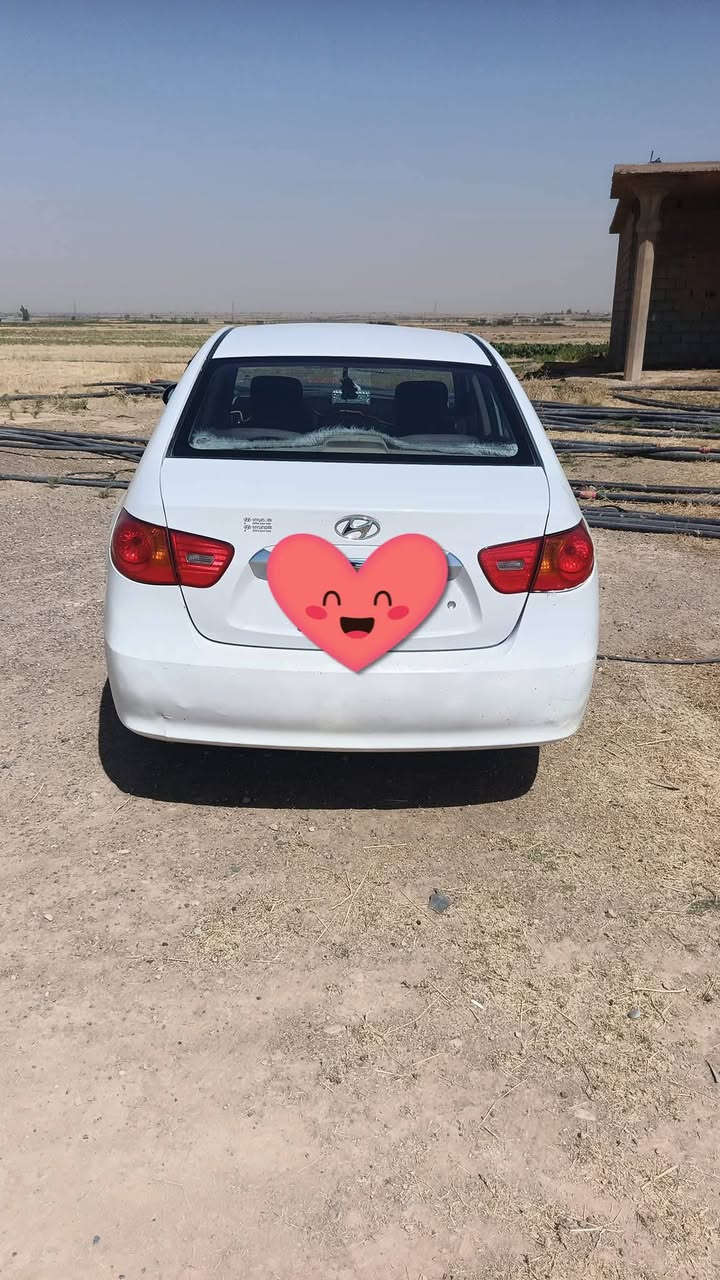 السلام عليكم ورحمه الله وبركاته
النترا موديل 2011 رقم أربيل سنويه ساقطه 2022 ضررها شخط بابين جهة السكن وبيها رصعات قليله 
السعر 105 او بيه مجال شي بصيط
العنوان الحويجه العباسي 
رقم الهاتف***********
رقم الهاتف *********** 
وكل الهلا بالشرايه
