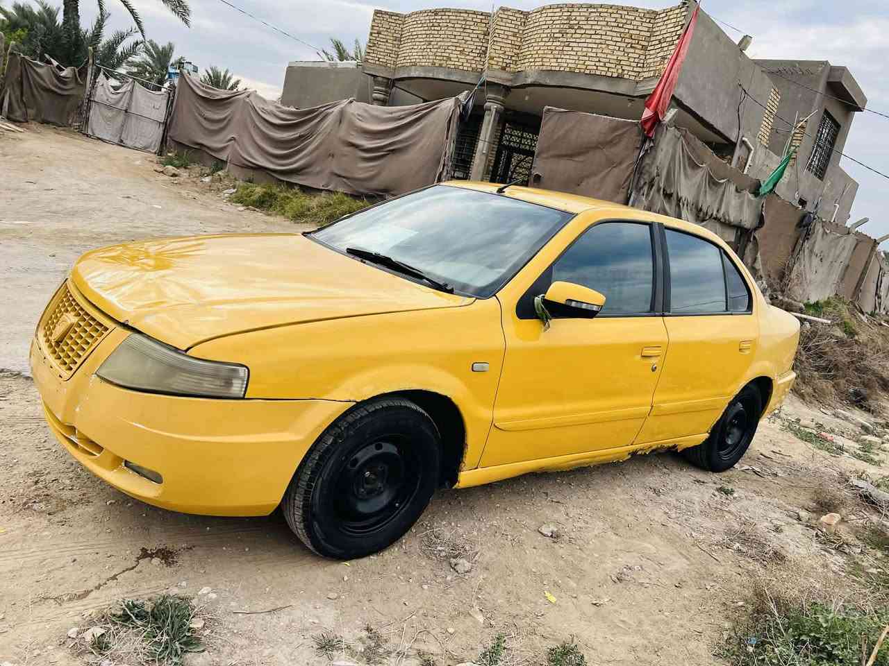 السلام عليكم سمند سورن للبيع سيارة جاهزة وحلوة موديل 2012السعر 25وبيهة مجال باقي التفاصيل اتصل ***********
