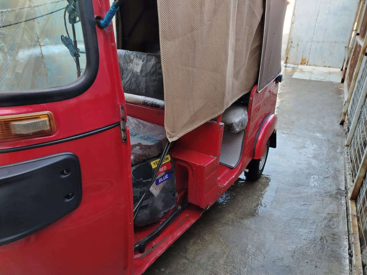 السلام عليكم تكتك مديل 19شهر1رقم وسنويه تكتك نضيفه بس المكينه بيه كرنك يعني لاطشه وضربته مثل ماموضحه بل صوره الباقي كله نضيف شوفت عينكم بل صور  مكاني الدوره ابودشير رقمي *********** السعر 5600وبيه مجال
