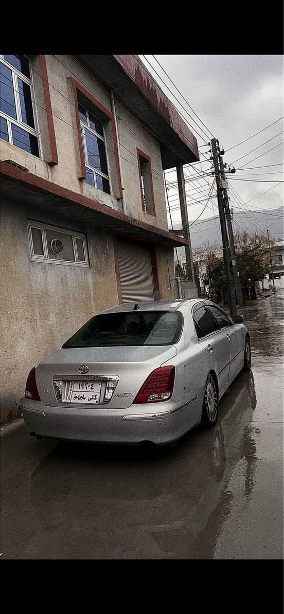 سه ره تا به ناوي خواي گه وره و 
ميهـره بان  ما جيستا.V8. 
 ٢٠٠٥ 
 ٤ كوشن كاره با
.  مه جموعه. سوكان ليگز
.  ٣ په رده. 
 سه لاجه.
   كوشن خه زن
. سوكان كاره باي 
.  شاشه گه وره كاميره.
بيلاد Abs  
ته بريد له سه ر سويج 
جامه كاني هه ل گيرا وه. 
ده عمو ليدرا و  سه قفو كه فه ر گؤراو به شه رت 
***********  🌹 كويسينجاك, أربيل
