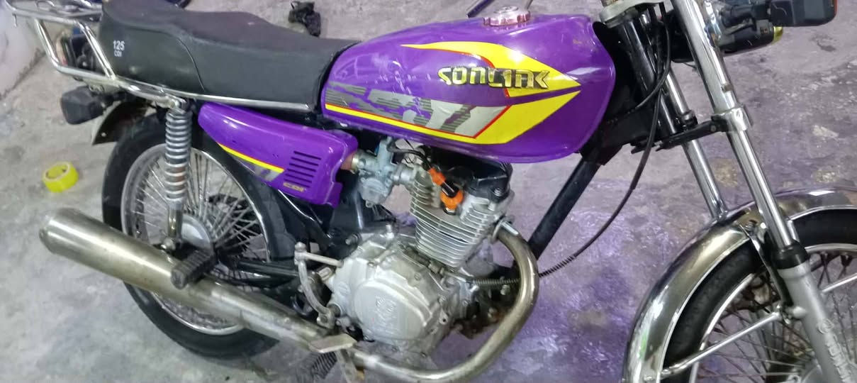 للبيع دراجه اربعه كير ايراني تعمير جديد دراجه موديل 21 اصولي منفيس اصلي وكارتونيه محرك مبدل ولفات ولاستيك ولف فقط بيه نواقص بيسطه تخم تاير جديد ظفيره بلاديه دراجه مامتعوبه وحلوه  مال بيت
السعر 425 وبيه مجال   والموشراي لايعلق ووينطي اسعار بكيفه حلا مسلم هذا والسوك كلشي بيه

الاتصال ***********  واسط قضاء الصويره
