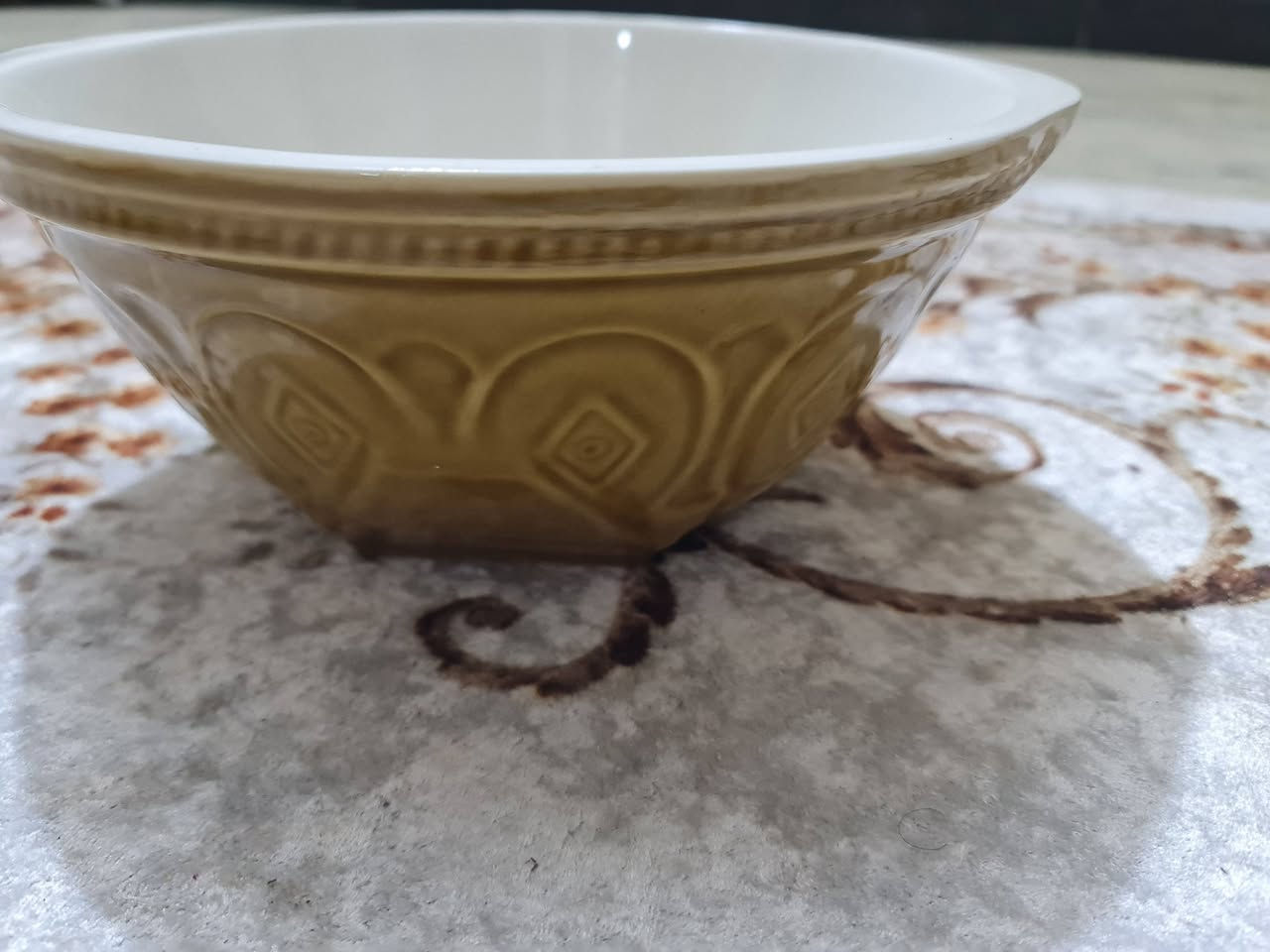 انتيكات قديمه جدا للبيع بغداد الصينيه مع الكلاصات عمرهه اكثر من ٥٠سنه ب٢٥ والدورق القطعه ب١٥ الوحدة قفل


**إذا كنت صاحب هذا الإعلان وتريد حذفه لأي سبب، رجاءا أرسل رسالة إلى الدعم الفني**