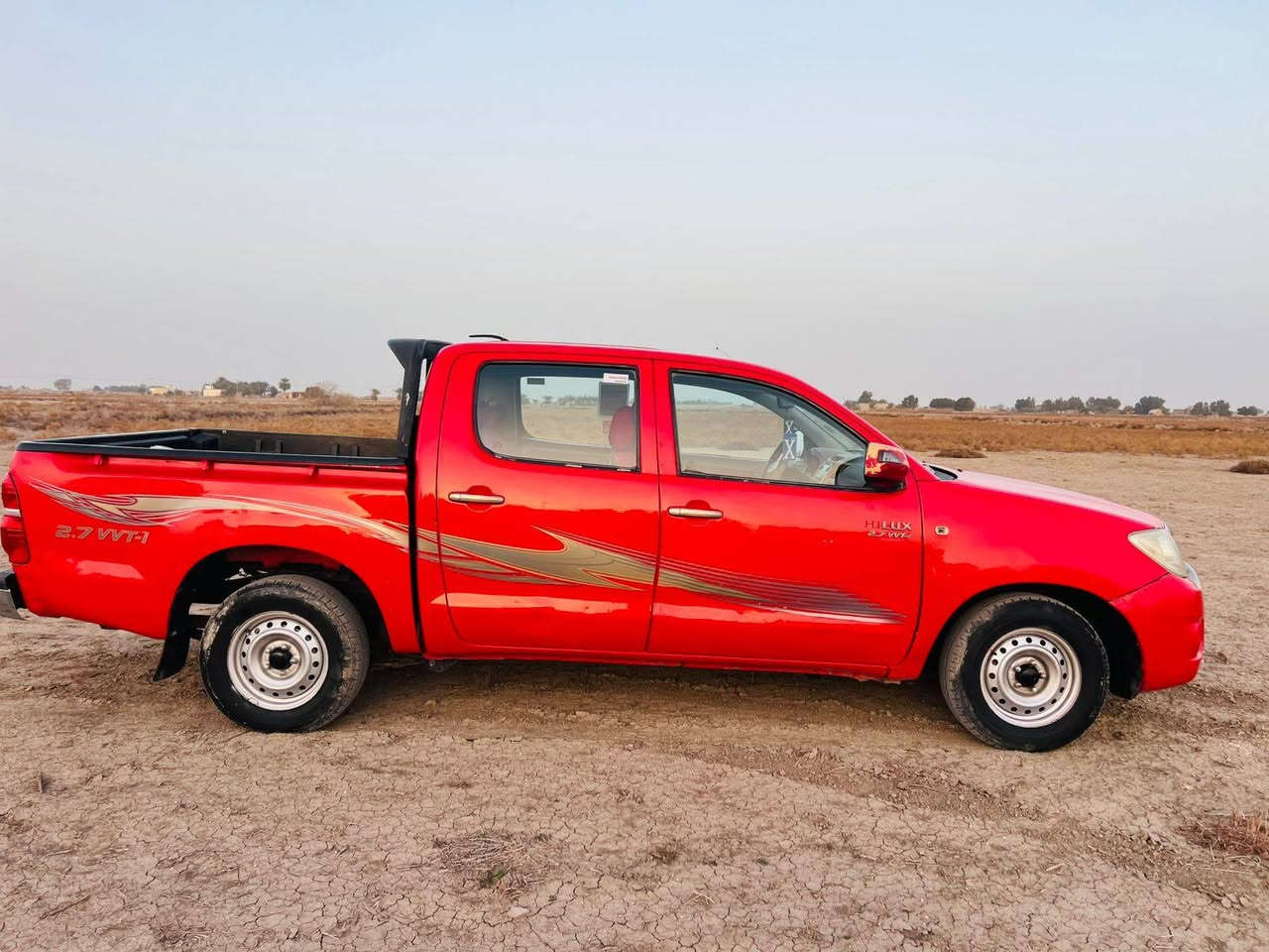 سلام عليكم بيكم هايلوكس 2011 رقم مثنى دولي بسمي تريد تحويل تريد وكالة تخم تاير محرك جديد تبريد ثلج تدفئه شغاله  حداديه جديده شاصي 19 كويتي باب اول مكفوله من ضربه وتبديل وصبغ وضع شركة سعر 155 وبيه مجال *********** *********** مكان بابل الشوملي
