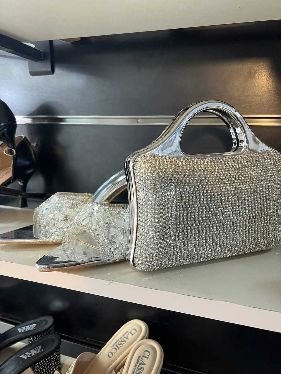 پێنجوین


**إذا كنت صاحب هذا الإعلان وتريد حذفه لأي سبب، رجاءا أرسل رسالة إلى الدعم الفني**