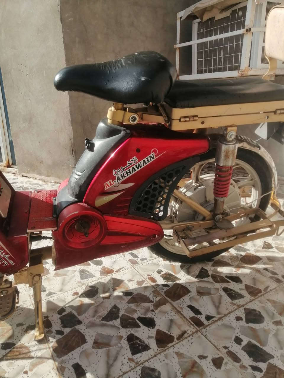 ماطور شحن نضيف جدا ٢٠٠ الف ***********
