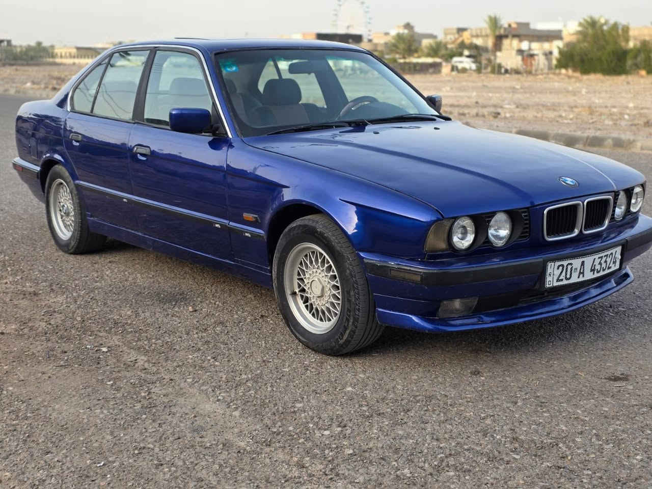 السلام عليكم من رخصة الادمن 
بي ام حجم ٥٢٥ حاليا بيها مكينة ٢٠ مسكر عدلة مكفولة  موديل ١٩٩٠ رقم ديالى انكليزي بسمي سنوية ٢٠٣٠ هزة جديدة السيارة وارد يابان كهربائيات كلها شغالة. المواصفات 
بجم عريض 
كير اوتوماتيك
ويل خلية اصلي
ترايش M 
مري M
سكنات وارد امريكي 
حدادية امامي جديدة مع الدبلات
حدادية خلفية جديدة مع الدبلات
جعمقة ستيرن جديدة 
بطيخة جديدة 
غرفة صاج 
كاعية جلد جديدة 
تنتة جديدة 
سلايد روف جديد
سنتر لوك مع سويجين 
تخم سماعات مع مسجل جديد
دشبول ايرباك 
سيارة حلوة وجاهزة مابيها خياس كشنات مدوشمات جديد السعر 57 ورقة وبيها مجال كلش بسيط للاستفسار مكاني ديالى بلدروز 
***********
***********
