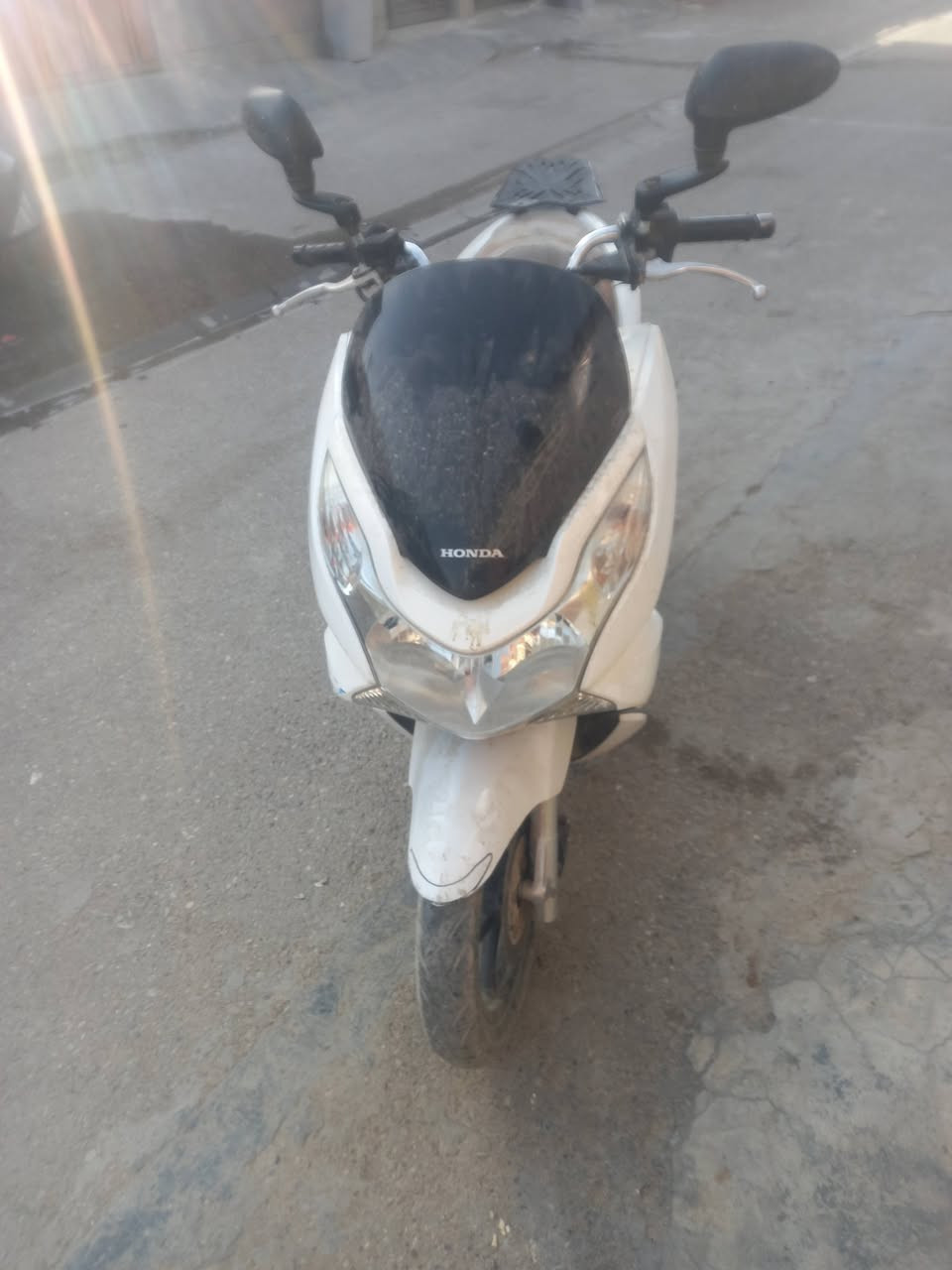 سلام عليكم دراجه بي سي اكس جيل الأول نظيفه جدا نكره سلف محرك ناعم شلعه فول كهربائيات كله شغاله اوراق كامله حساسات كله شغاله سعرهة ١٢٠٠ مليون وميتين الف وبيه مجال للشراي مكاني بغداد العبيدي رقمي *********** ودراجه ماشيه ٣٠ الف
