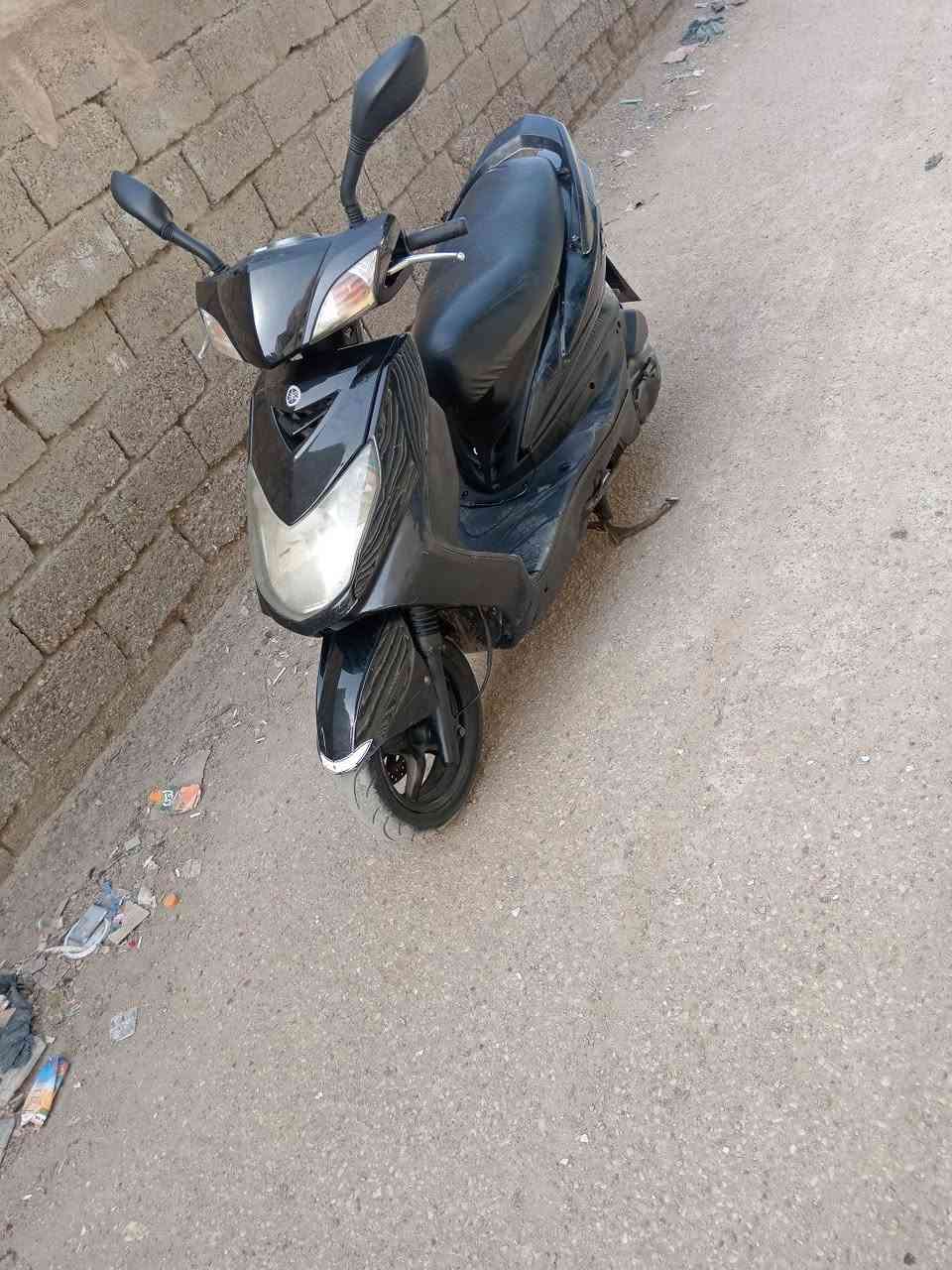 دراجه سكنس فحل ابلاديه كلها مختمه كفراتها اصليه نكره سلف هندر كهربائيات كلها شغاله اوراقها كامله السعر 550 العنوان الشعب التلفون ***********
