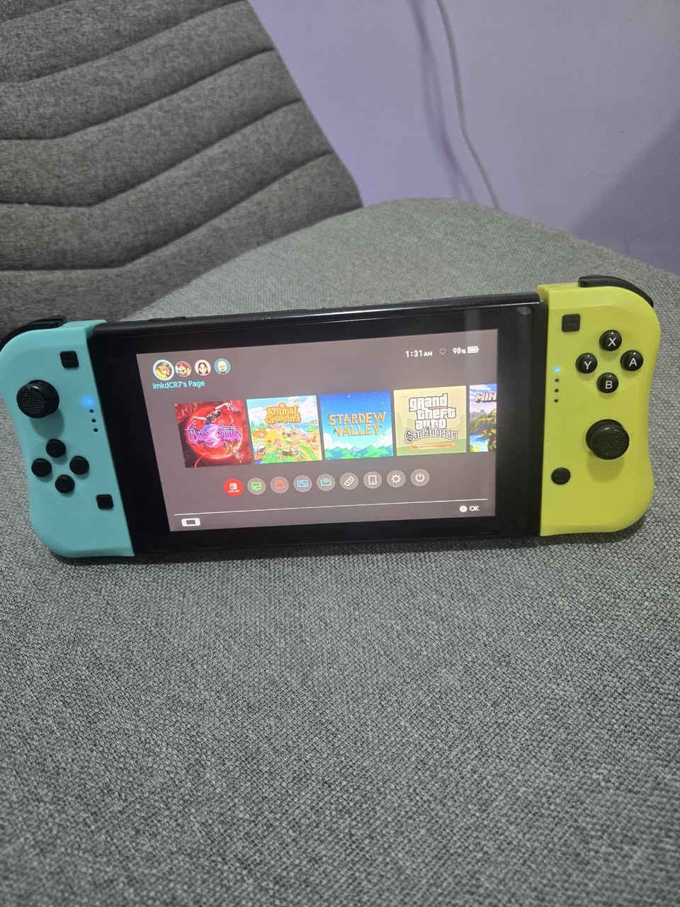 السلام عليكم
ننتيتدو سويتش 2019 
مهكر قطعة مليان العاب المساحة 256G
كامل الملحقات عدا الكارتون
حالة الجهاز حلوة نضيف


**إذا كنت صاحب هذا الإعلان وتريد حذفه لأي سبب، رجاءا أرسل رسالة إلى الدعم الفني**