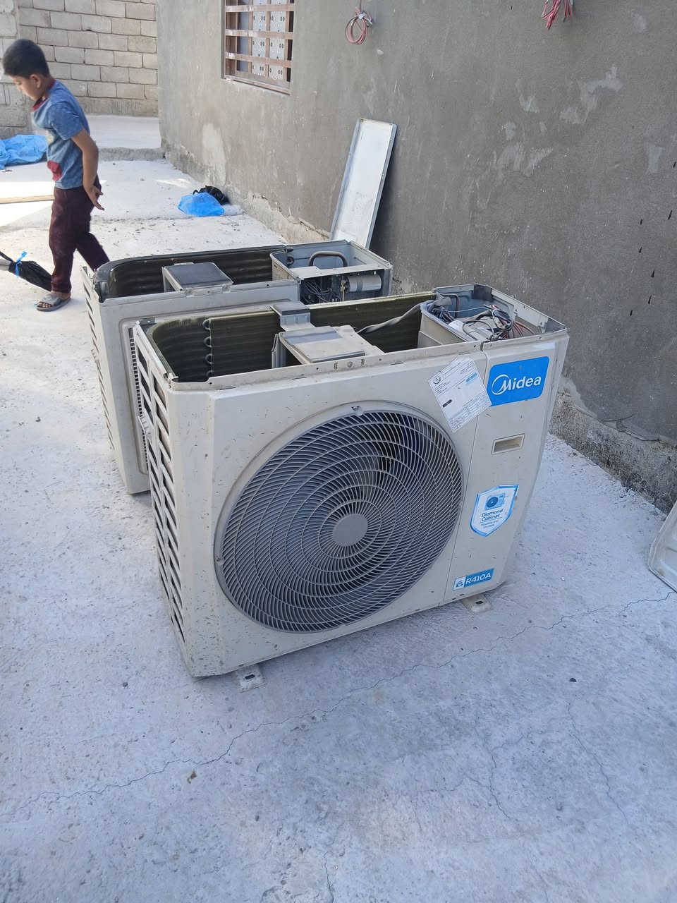💯الورشة المتكاملة التبريد 🥶❄️🥶📞👉
***********
💯 ومستمرين بلعمل 👉

نصب - ونقل  - تنظيف

ورشات متنقلة سبالت تنصيب وتنضيف ونقل السبالت عامه وبأسعار مناسبه 🎖️
مع عمل فاكيوم لجميع اجهزة التكيف غاز R410 وغاز R22 💯

هندسة تكيف وتبريد 👍
شد ونصب وفتح  السبالت بجميع انواعها 

غسل السبالت بجميع انواعها جداري وكنتوري 
 
تصليح السبالت بجميع عطلاتها وانوعها  ☃️

كل ما يخص السبالت  بأحدث المعدات 🛠️🪛

نعمل في جميع انحاء البصره الحبيبه  / ❄️

*********** ❄️❄️

يمكنك مراسلتنا عن الطريق الواتس اب او الاتصال💯
