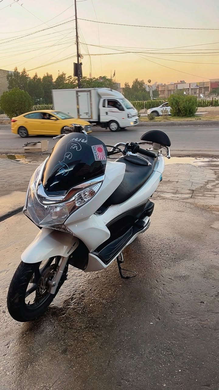 بيسي. اكس مكفوله كفاله عامه.  
تدفه بل يداد 
حساس ازدحام 
حساس ستان 
تجوه بلديه 
المكان بغداد الشعب السعر. 10$
***********
