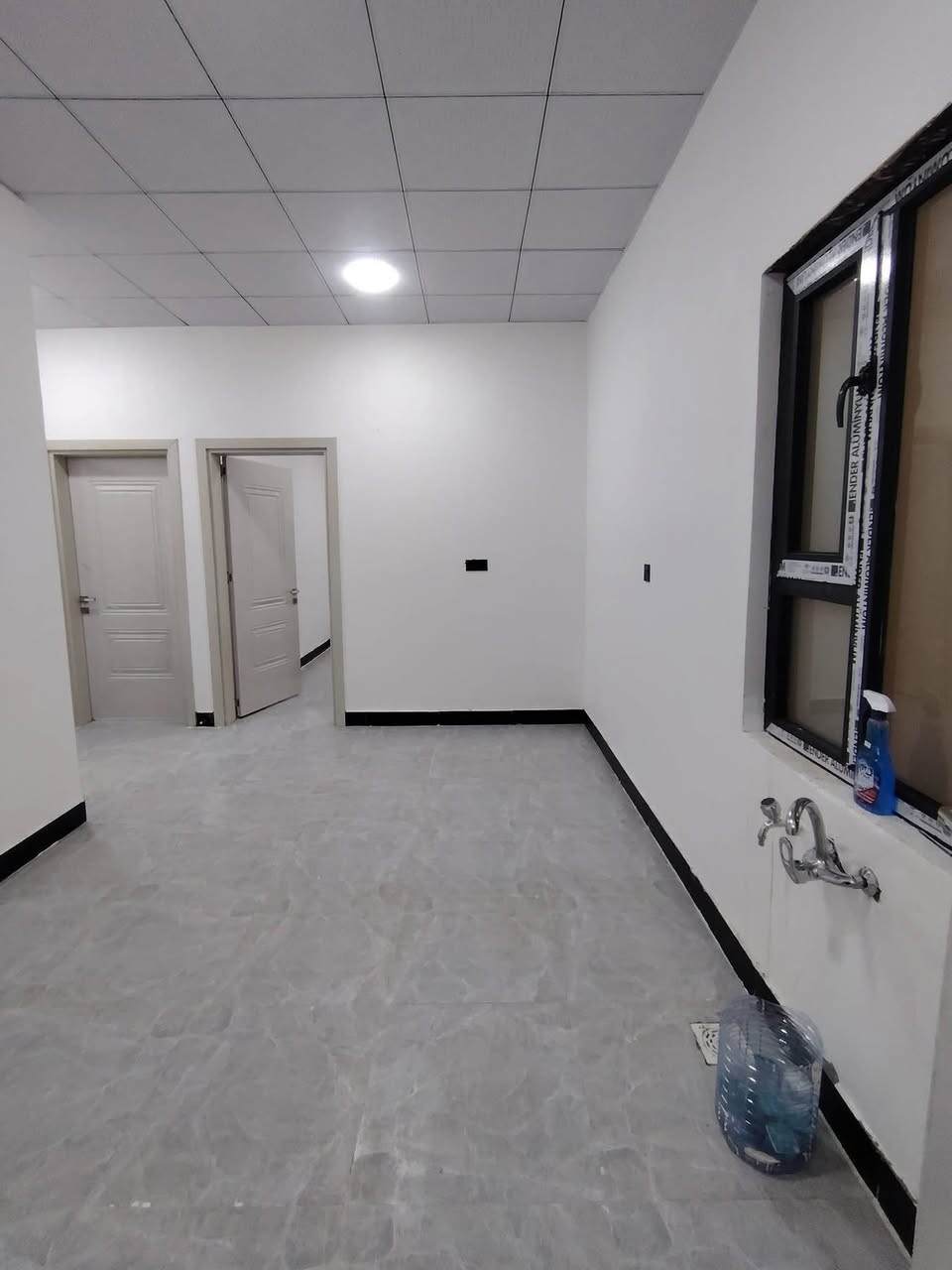 فرصة لأصحاب الإمكانيات الضعيفة.
يتوفر أربع بيوت كل بيت المساحة 100م

إبي الخصيب - مهيجران - قرب جامع الگرية .

البناء حديث 2026✨🏠

#سعر_البيت_الواحد :: 42 مليون وبي مجال .

#الركن ٥٠ مليون قابل للتفاوض 

#كل_بيت_يحتوي :: طارمة أستقبال مطبخ صارلة

غرفتين منام صحيات داخلية مناور صحيات خارجية.

#نوع_العقار :: وقف سني مسجل أصولي . سنوياً 100 الف

#الخدمات :: ماء كهرباء تبليط انارة منطقة سكنية ومخدومة.

تتكاتب تستلم بيتك 🔑🤝

#للأستفسار ::***********
