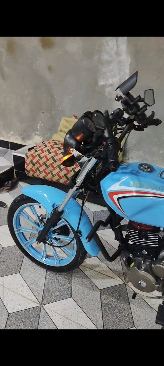 السلام عليكم
دراجه شايننك موديل ٢٣  طالعه من الوكيل بل ٢٠٢٥ بشهر ال ٨ وسنويتها موجود مرقمه رقم انكليزي ماشيه ١٩ الف 

السعر ١٨٠٠


**إذا كنت صاحب هذا الإعلان وتريد حذفه لأي سبب، رجاءا أرسل رسالة إلى الدعم الفني**