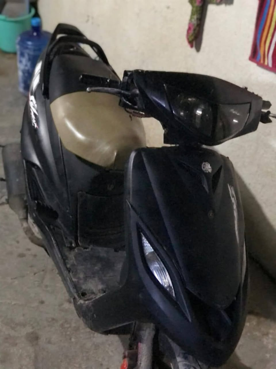 السلام عليكم دراج ماكس كامله سلف هند مكانك بياع  شرطه  الخامس  رقم 7871359346  وبس 300 بيه مجال


**إذا كنت صاحب هذا الإعلان وتريد حذفه لأي سبب، رجاءا أرسل رسالة إلى الدعم الفني**