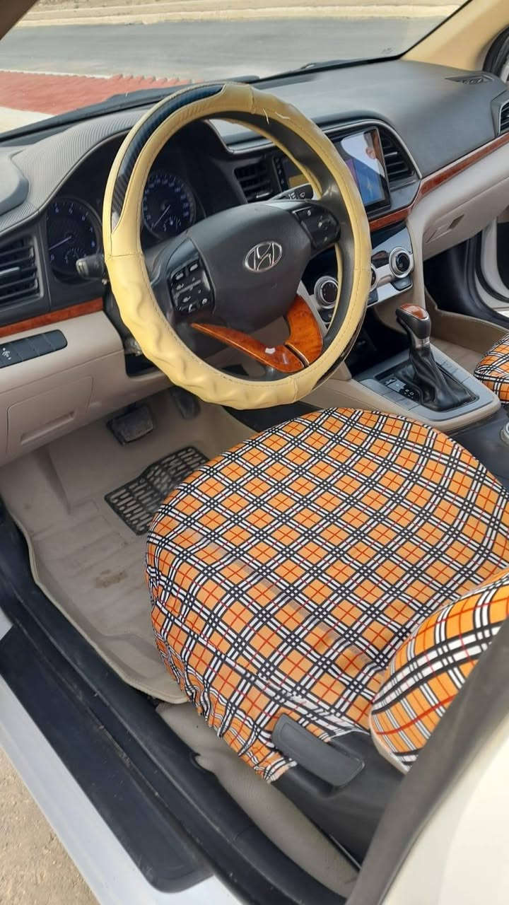 سلام عليكم الانتر 2019 شكل ل20سوبر فول موصفات بصمه تنته محرك 2000خليجي كفاله ماعدء مكانين بيهن تكحيل  لمشر بل صوره فقط بسمي تحويل ثاني سعر 157 يوم كلشي ذاكر بل صور لا تتصل وتگلي شني بيه غير هاذه ما بيه  عنواني المعقل السكك رقمي ‏‪***********‬‏
