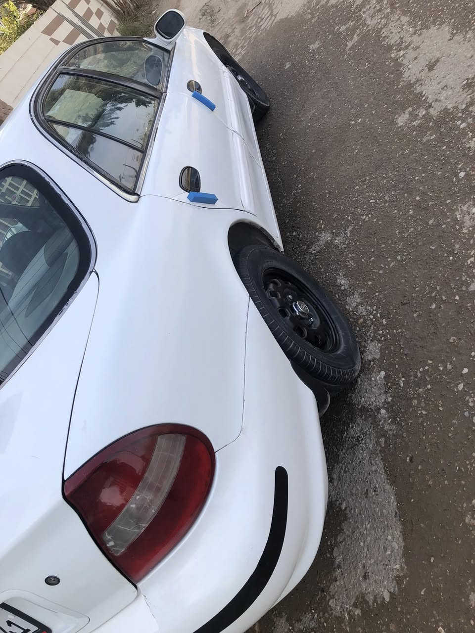 سلام عليكم سوناتة موديل ٢٠٠٠تخم تايركيرعادي رقم ديالة دولي جديدكيرمحرك مكفول كشنات مغلافة كهرباء كلها بوب مغلافة ظربة مابيها مصبوغ عام بدون ظربة تبريد شغال تدفئة شغالة تخم بلاك نوزل جديد مسويلها ادامة كامة من كلشي اي نقص مابيها سيارة مال جني مكان سيارة شهربان ٤١بيها مجال ***********رقمي بي واتساب جام ٤يصعدوينزل صدرخلفي امامي جديد
