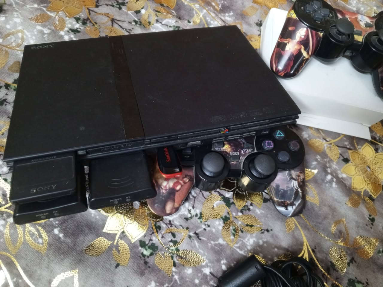 من رخصة الادمن المحترم للبيع للبيع بلي 2 نضيف مع محوله جديده ويدات2 واير ليس تحكم عن بعد فلاش 16 كيكه
السعر 50 الف 
المكان خالديه😶‍🌫️


**إذا كنت صاحب هذا الإعلان وتريد حذفه لأي سبب، رجاءا أرسل رسالة إلى الدعم الفني**