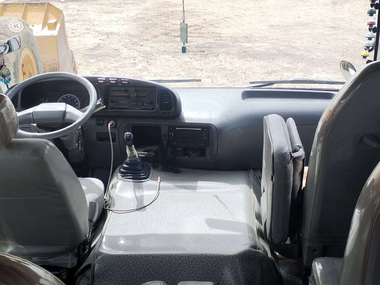 السلام عليكم 
كوستر موديل 2016
كفاله عامه كشن ستاركس سله داخليه درع خلفية مايك بلادي مكينه وكير واكسن كفاله عامه السياره بأسمي رقم انكليزي مداور ثاني يوم
***********
