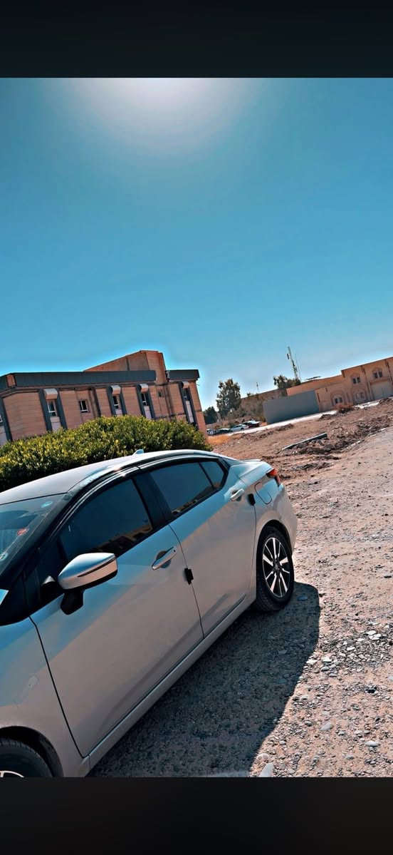 نيسان فيرسا 2021 SV
فول مواصفات 
رادار امامي خلفي جانبي 

حساسات 
شاشه كاربلاي
سقف والتكم مغلف اسود 
اشاير مري بصمه عدد٢

حادثها جاملغ الخلفي 
الايمن بدون دواخل
سياره كير محرك شرط مناقصها اي شي تجي   صدر جديد تخم تايرات جديد داخلها نضيف السعر 132 وبي مجال حك الجيه
للاستفسار
 هـ / ***********
