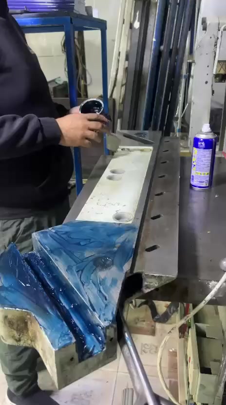 علي صبري الميكانيك تصليح كافة أنواع المقصاة لتواصل الاتصال على الرقم التالي ***********
